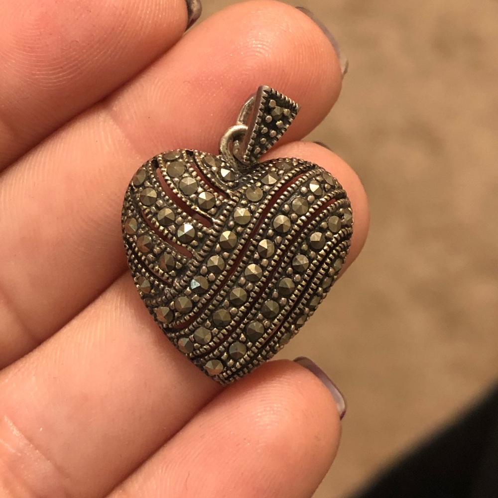 Heart pendant